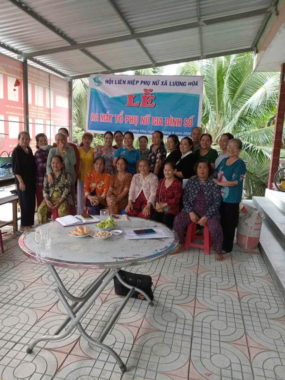 HỘI LHPN XÃ LƯƠNG HÒA RA MẮT “TỔ PHỤ NỮ GIA ĐÌNH SỐ”