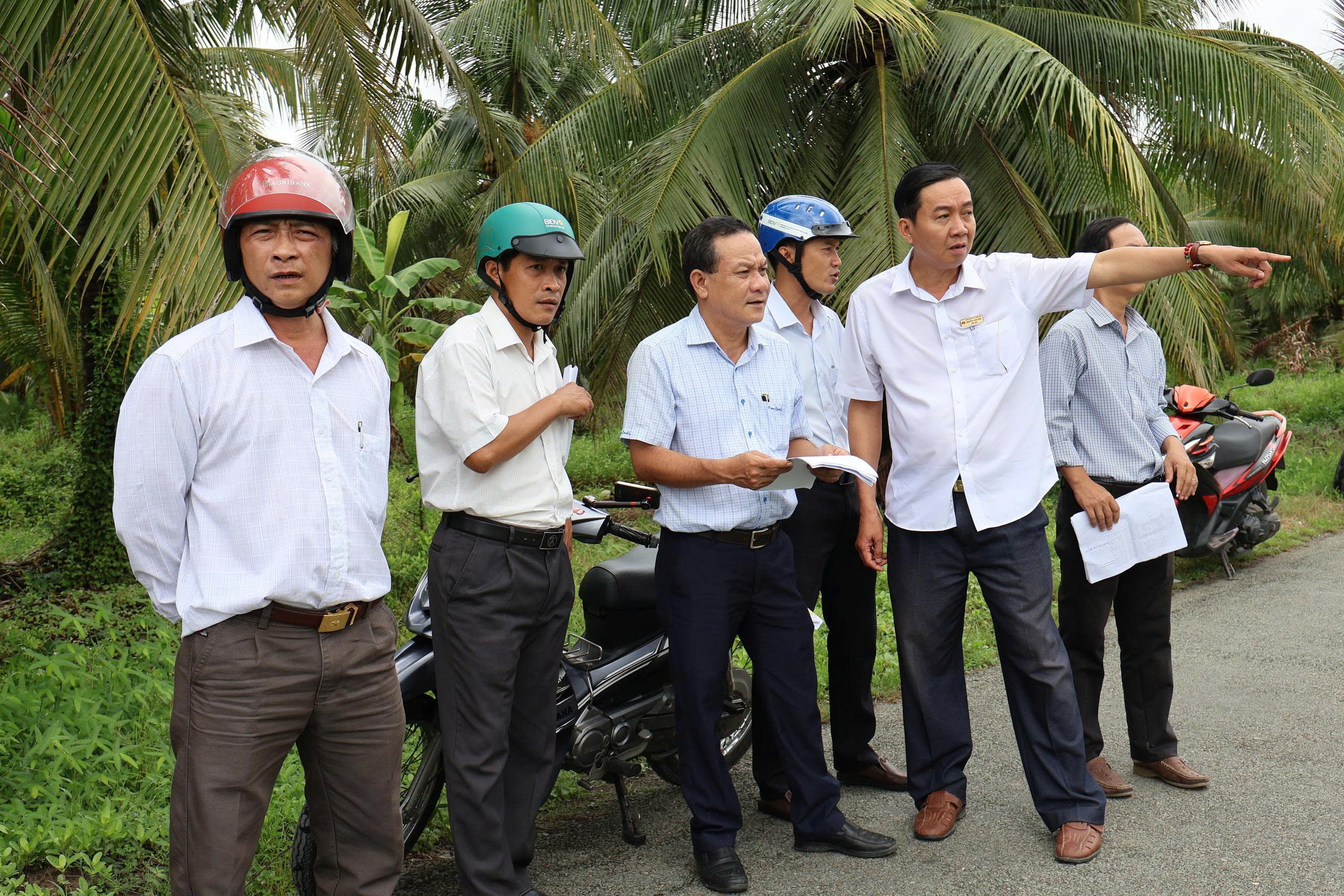 XÃ LƯƠNG HÒA KHẢO SÁT THỰC TẾ CÁC KHU ĐẤT CÔNG, ĐẤT CÔNG ÍCH TRÊN ĐỊA BÀN