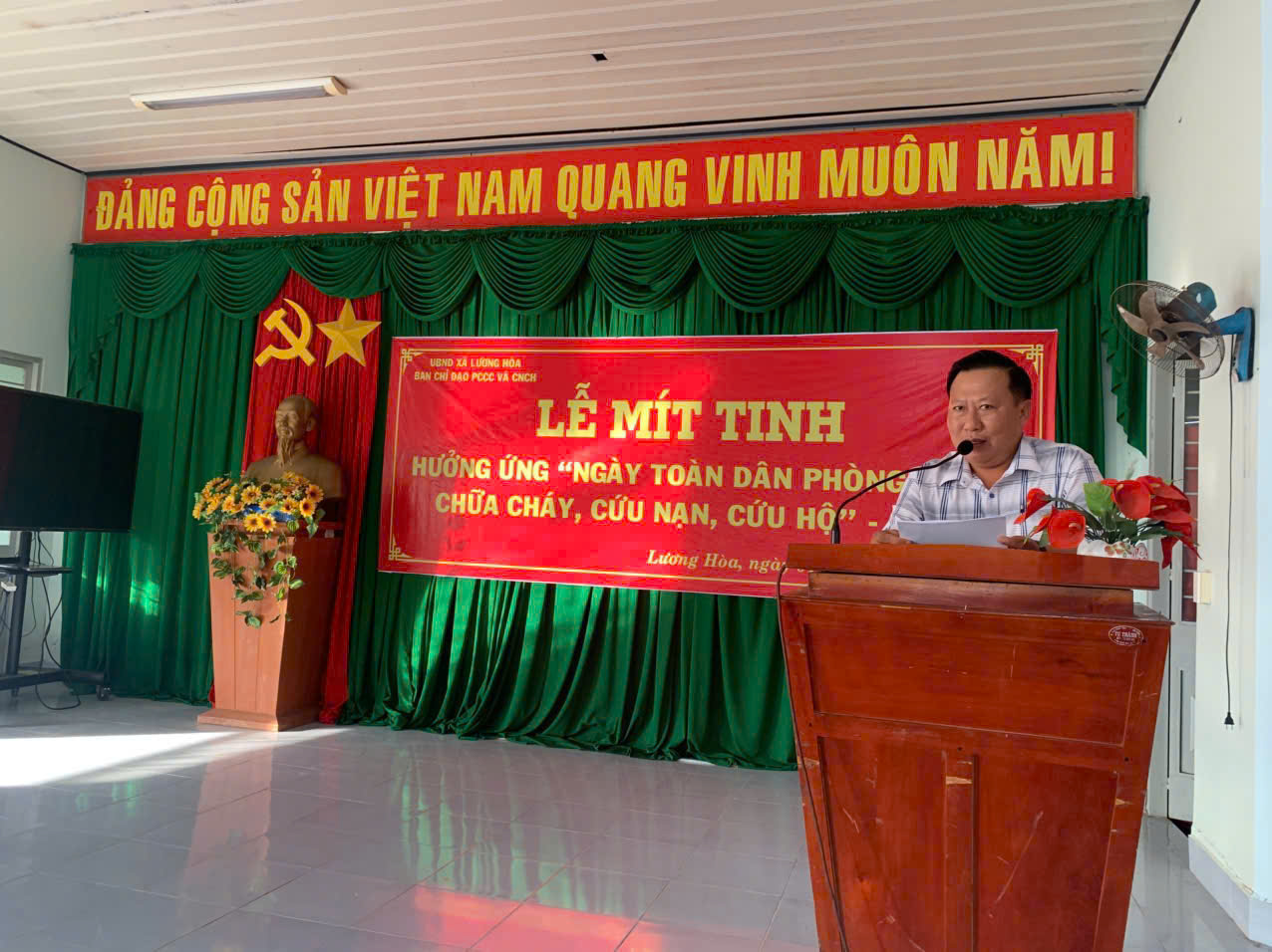 Xã Lương Hòa tổ chức Lễ Mít tinh hưởng ứng "Ngày toàn dân phòng cháy, chữa cháy, cứu nạn, cứu hộ"